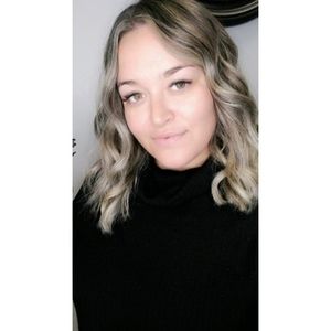 Meet your Posher, Jenna-dee